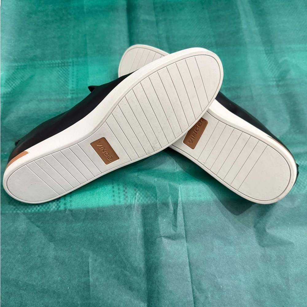 Vince Black Leather Slip-On Shoes - Picture 8 of 9